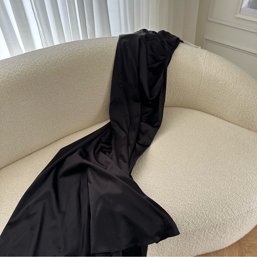 David's Bridal Satin Off-the-Shoulder Mermaid Bridesmaid Black Size 2 - Picture 7 of 10